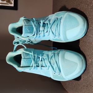Nike Kyrie Tiffany Aqua Sneakers